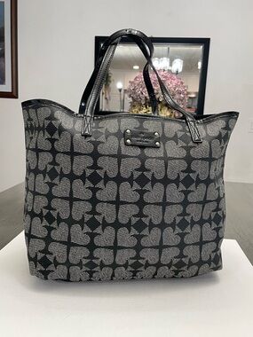 kate spade navy and Gray Heart-Pattern Tote
